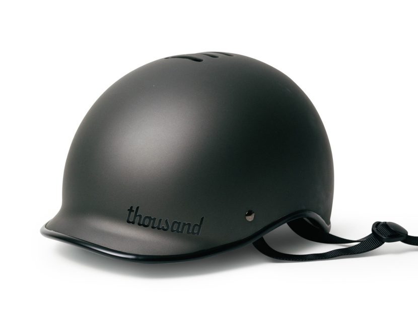 Thousand Heritage Stealth Black pyöräilykypärä etuviisto